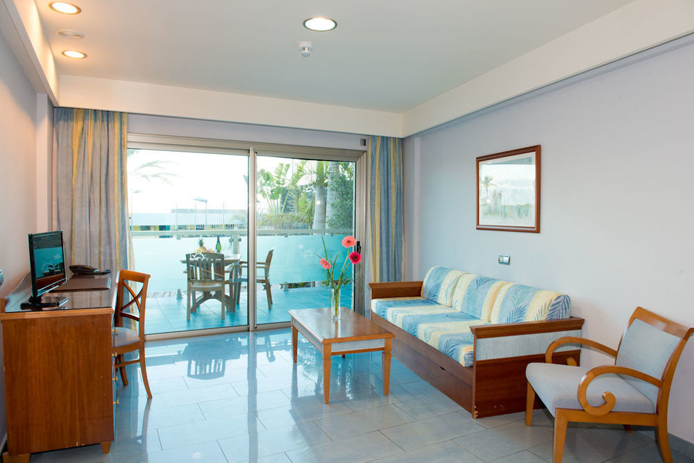 Apartamentos Marinasol Playa Del Aguila  Exterior photo