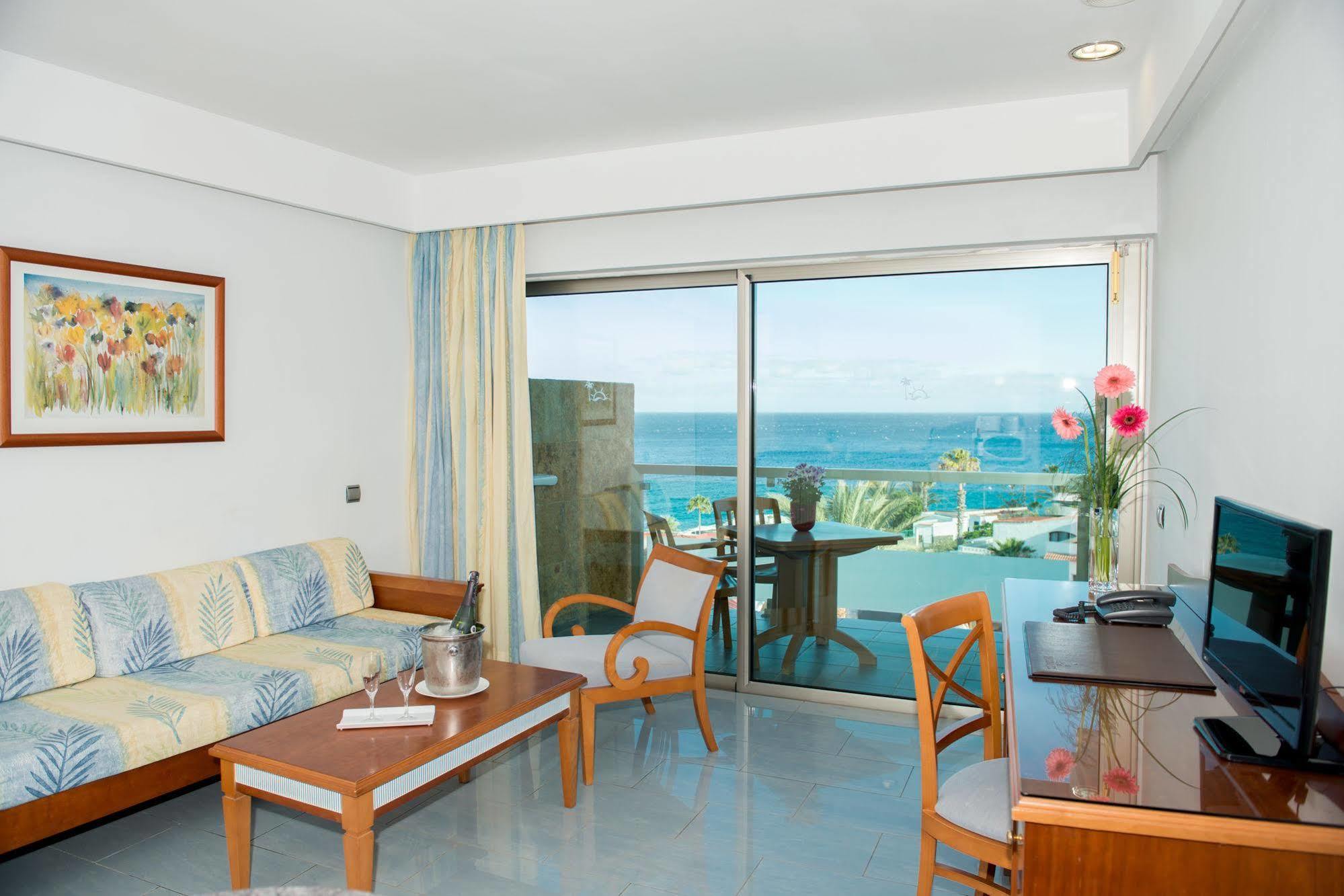 Apartamentos Marinasol Playa Del Aguila  Exterior photo